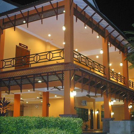 Tanjung Demong Beach Resort Kampung Kuala Besut Kültér fotó