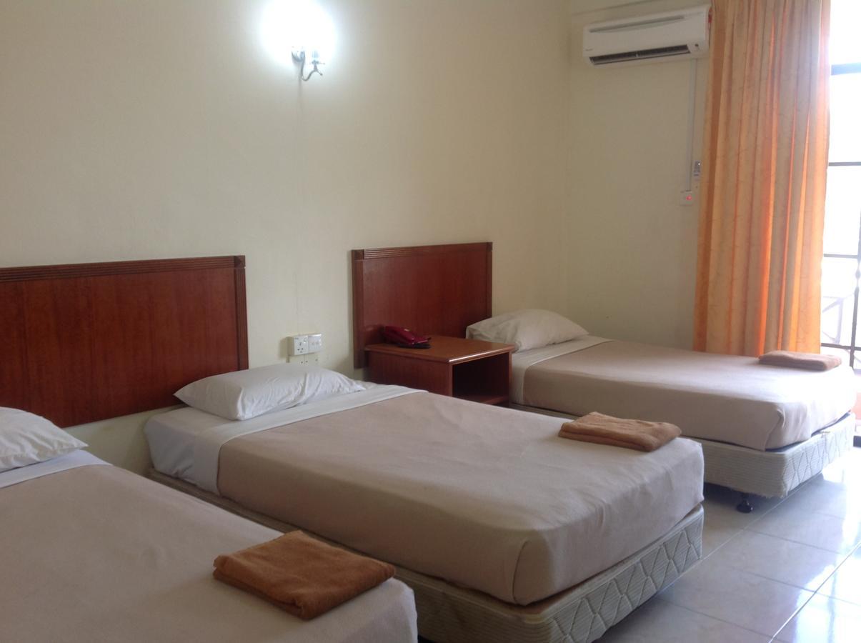 Tanjung Demong Beach Resort Kampung Kuala Besut Kültér fotó